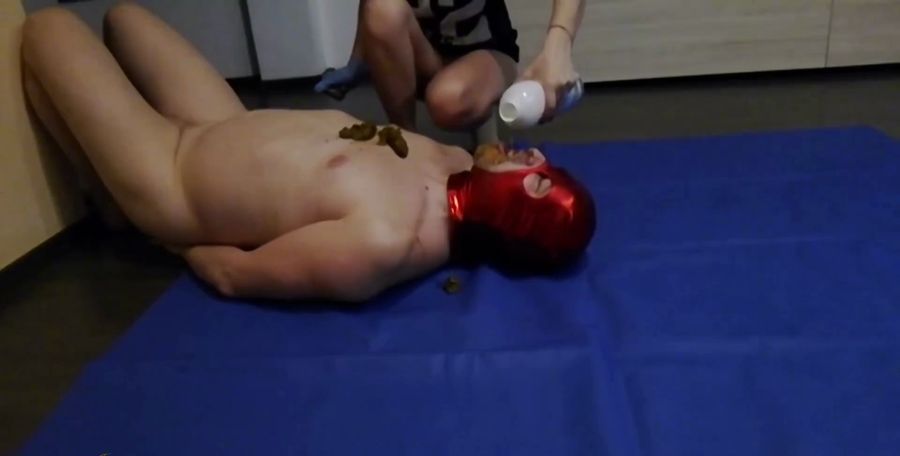 Goddess Margo - Swallowing Huge Turds - Side Angle Mobile Recorded - Scat Humiliation - Poopping, Femdom Scat [FullHD 1080p]