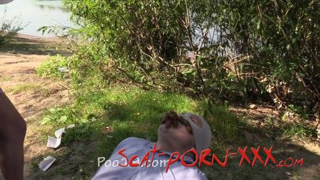 MilanaSmelly - Kiss our asses and eat our shit - Outdoor Scat - Scatology, Femdom [HD 720p]