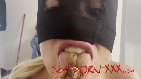 Venuslovexx - Hot Blonde Girl Eating/swallowing Scat - Amateur - Eat Shit, Solo [FullHD 1080p]