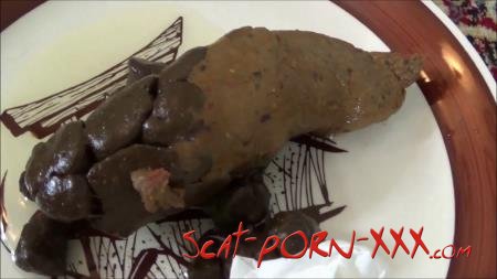 Tegan Brooke - Poop on a Plate - Solo - Big pile, New [FullHD 1080p]