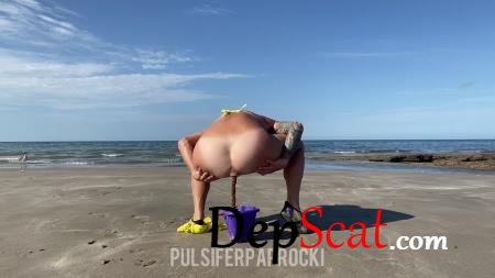 PulsiferPaprocki - Beach Bucket Poopd - Outdoor Scat - Shit, Big Pile [FullHD 1080p]