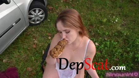 TOILET FEMDOM - I dominate you outdoors by making you eat my shit and much more! - Big Pile - Defecation, Solo [FullHD 1080p]