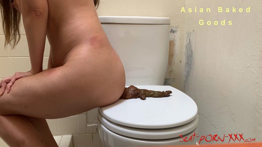 Marinayam19 - Shit side ways on the toilet seat - Scatting Girl - Solo, Amateur [FullHD 1080p]