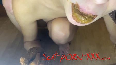 p00girl - Chewing shit and smearing the whole ass - Amateur - Eat Shit, Solo [FullHD 1080p]