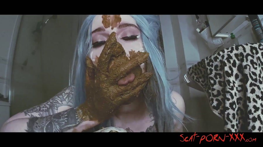 DirtyBetty - ITS ALIVE! scat poop fetish - Solo - Eating, Shit [FullHD 1080p]