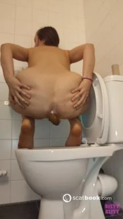Scatting - Big load squatting with great ass and poop view - Amateur - Toilet, Teen [UltraHD 2K]