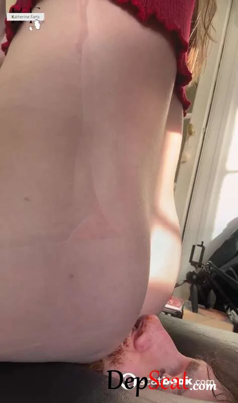 Katherine Farts - Having some time with my slave - Scatbook -  [HD 720p]