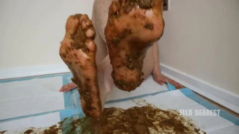 Ella Dearest aka Efro Ella - Barefoot Poop Trampling - Scatbook.com - Solo, Defecation [HD 720p]