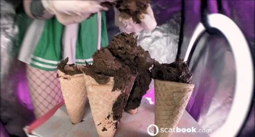 SweetBettyParlour - Fan with  unusual  ice cream - Scatbook -  [FullHD 1080p]