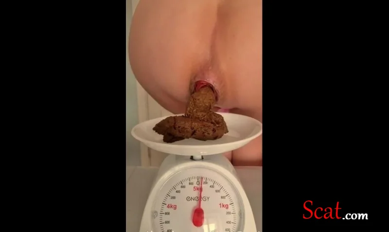 Scatlina - High speed shit eating - Scatbook -  [HD 720p]
