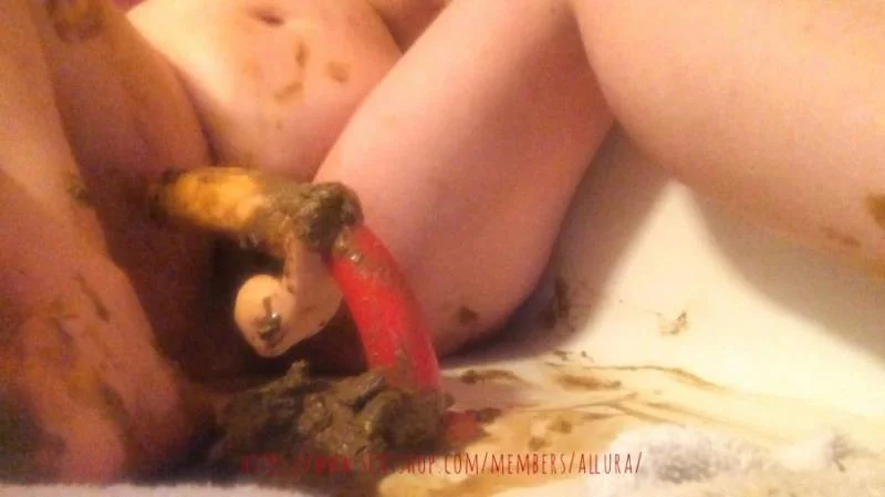 Allura - Hotwife Allura Plays With Poop And Makes a Mess - Scatshop.com - Amateur, Scat [FullHD 1080p]