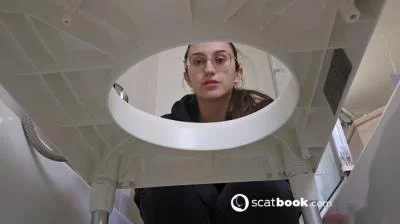 Miss Lith - Scatting Girl 01 - Scatbook - Spain, Toilet Slavery [HD 720p]