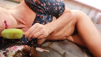 Sabrina Dacos - Ice Cream Party - Scatting - Defecation, Solo [FullHD 1080p]