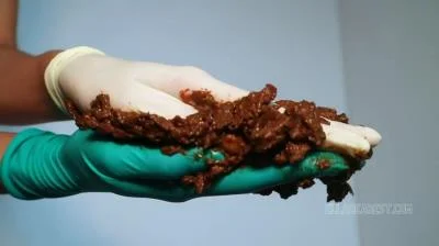 Ella Dearest aka Efro Ella - ASMR GLOVED HAND POOP - Scatbook.com - Solo, Defecation [HD 720p]