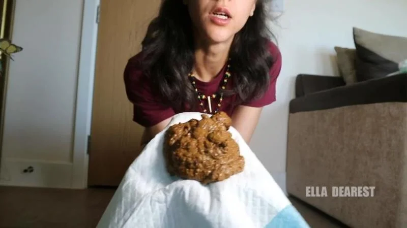 Ella Dearest aka Efro Ella - Latte Makes Me Poop - Scatbook.com - Solo, Defecation [HD 720p]