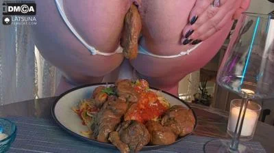 Shitting Dinner - Femscat.com - Solo, Big Pile [FullHD 1080p]
