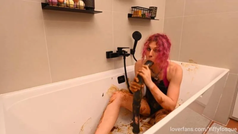 Water Is Not Crystal Clear - Loverfans - Solo, XL Dildo [HD 720p]