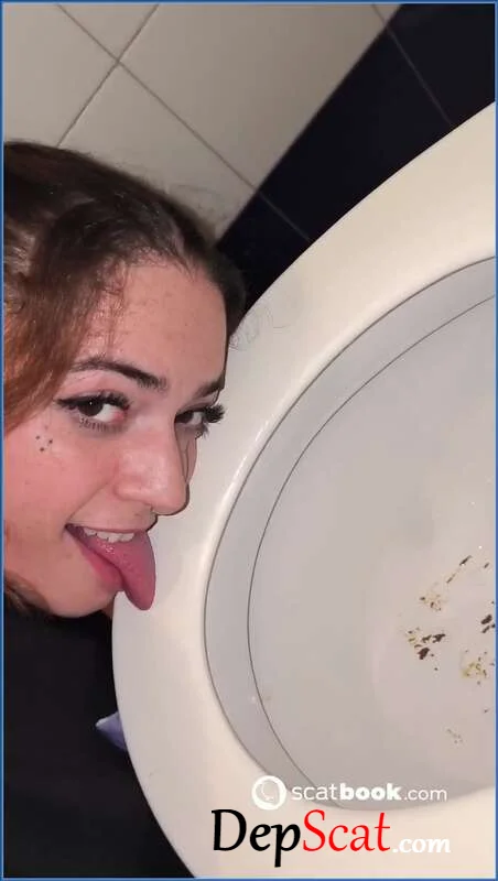 Malafalda - Toilet-darkfans - Scatbook -  [HD 720p]