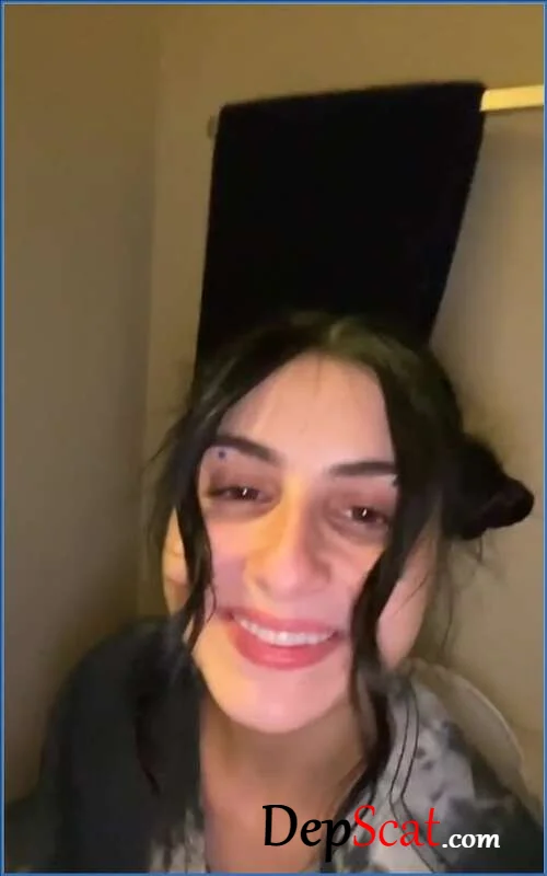 Kaitlyn Katsaros - Midnight pee with Kait lmao - Scatbook -  [HD 720p]