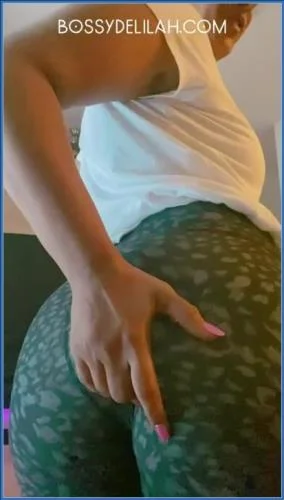 Bossy Delilah - Steven paypig fart sniffer reward - Scatbook -  [SiteRip]