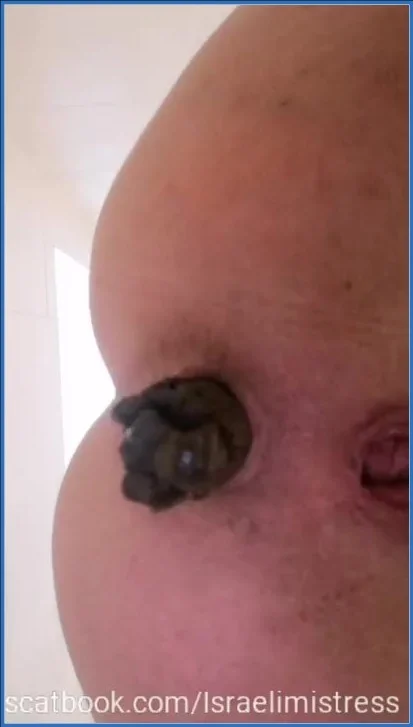 Mistress Jardena Lie down and open your disgusting mouth pig –  SiteRip