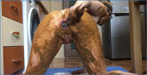 Ella Gilbert in Extreme Facial and Body Smearing with Scat Play in Romani