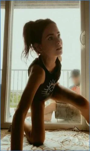Kaviar scat porn with LilbuttLex in Gaper Plug On The Window, featuring ass to mouth and anal fisting