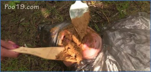 Milana Smelly's Filthy Forest Scat romp