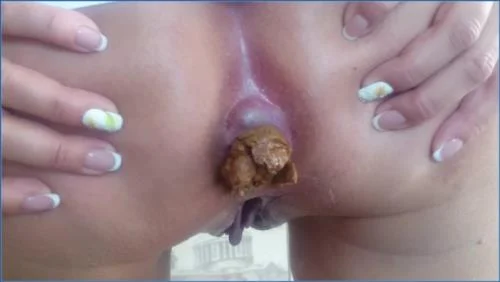 Scatting Brown Wife Smearing by Femdom Scat Russian: Brown Wife's hardcore Enema, Kaviar, and Toilet Play