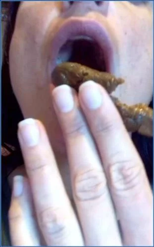 Liglee Smears Poo in Her Mouth in Poop Scat South Africa Release Featuring Copro