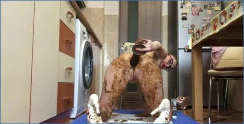 Ella Gilbert's Extreme Body Smearing Solo: Humiliation & Kaviar Play