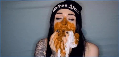 Dirty Betty Scatting in XXLShit Into Panty and Eating Her Own Shit- Scat Porn