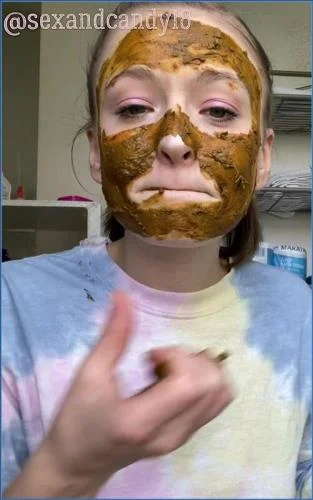 Sexandcandy18's Teen Diaper Fill and Face Mask Scat porn