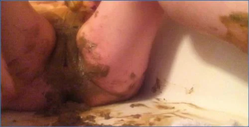 Allura Smears and Plays with Poop in Extreme Solo Copro Porn - BBW