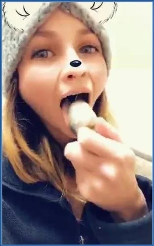 LilbuttLex Dives Deep into Kaviar Scatting - Free Anal Porn Release