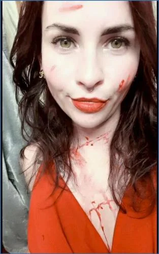 LilbuttLex Shits Kaviar, Eats Her Plug and Pees - Halloween Scat Orgy