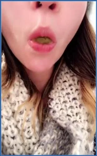 LilbuttLex Kaviar Defecation - Watch Her Eat Fresh Shit in Anal Pee