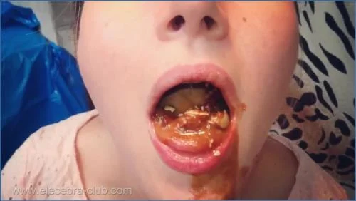 Elecebra Takes Over in a Wild Pissing and Smearing Scat Romp