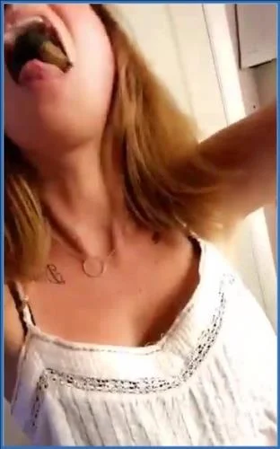 LilbuttLex Kaviar Online - Ass to Mouth with Anal Beads and Pee