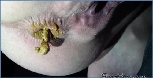 PooAlina Shits, Eats, Smears, and Dominates in Solo Scat Action