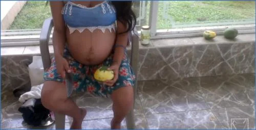 Lesbian Scat Porn: Solo Domination and Peeing - Scat Princess Takes