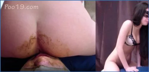Milana Smelly Devours Fresh Shit and Smears Poop While Dominating