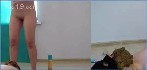 MilanaSmelly Shits, Smears, Eats and Vomits - Bare Russian Scat Solo