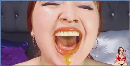 GingerCris Smears and Pukes in Solo Scat Snacktime - Hot Copro Action