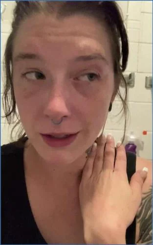 Missellie's Extreme Toilet Play - Humiliating Shits and Farts Solo