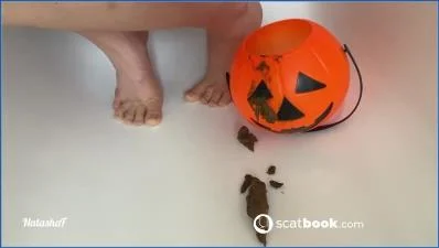 NatashaF Unleashes Hardcore Halloween Poop Action with Filthy Farting