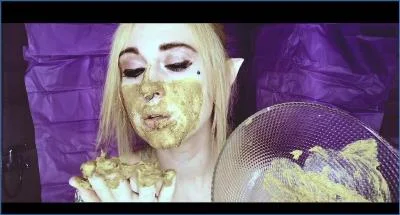 SweetBettyParlour in a Hardcore Anal and Scat Solo clip
