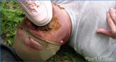 Milana in Extreme Russian-Ukrainian Scat with Piss Drinking