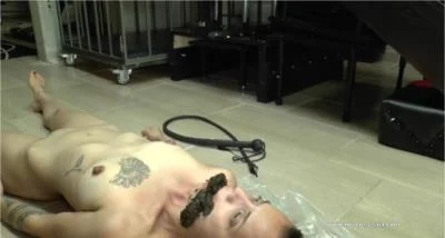 Mistress Gaia in Extreme Copro Action from Italy