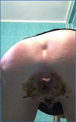 Ella Gilbert Delivers Extreme Scat clip in Friend's Toilet